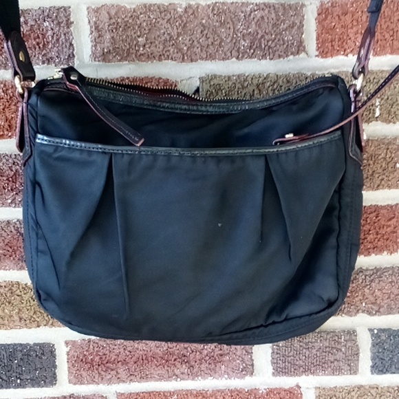 MZ Wallace crossbody or shoulder bag, leather trim red satin inner  liner - Picture 7 of 10